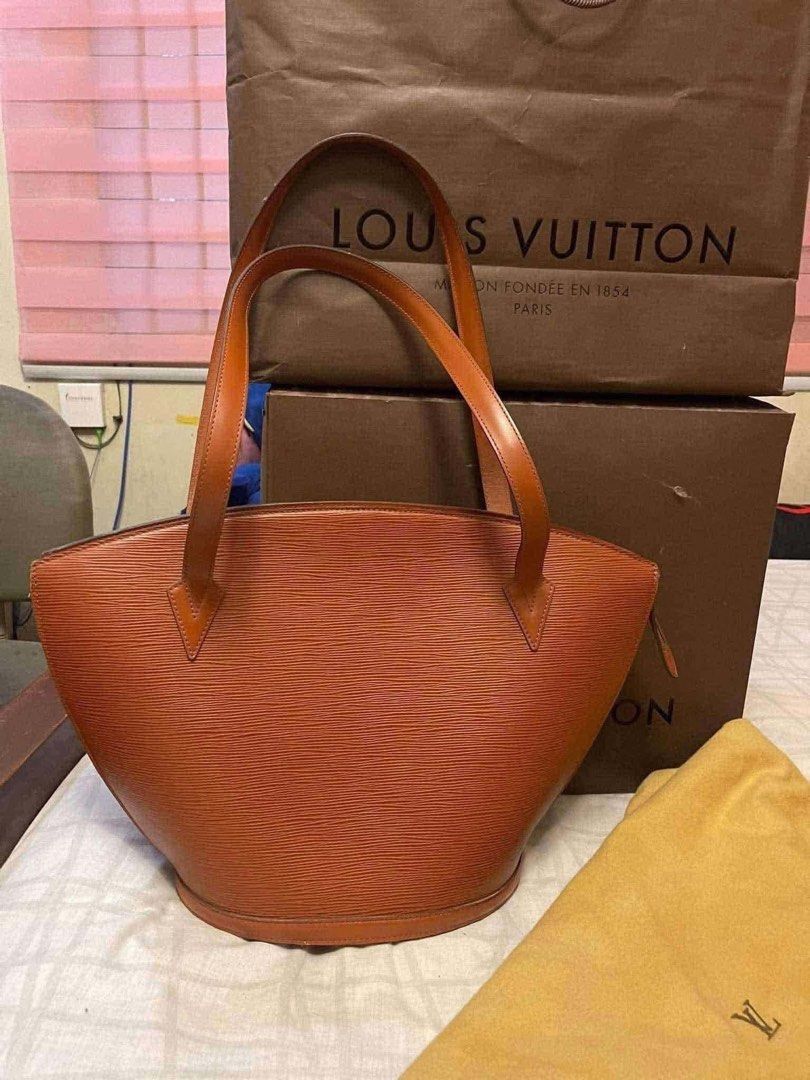 Louis Vuitton St Jacques epi Brown Bag (Category: Luxury Bags & Wallets) located in Tarlac. Submitted by tatumrica26185 (Listing ID 1458804618, Image 1). Description: pm me for questions!.