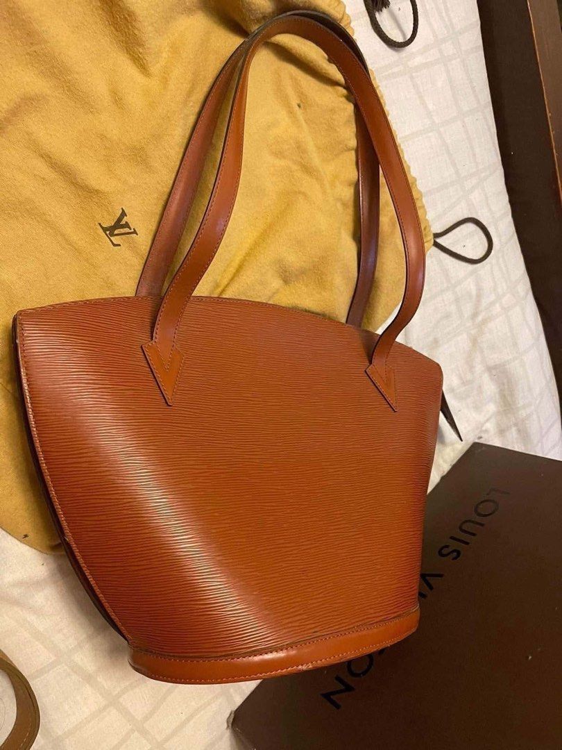 Louis Vuitton St Jacques epi Brown Bag (Category: Luxury Bags & Wallets) located in Tarlac. Submitted by tatumrica26185 (Listing ID 1458804618, Image 2). Description: pm me for questions!.