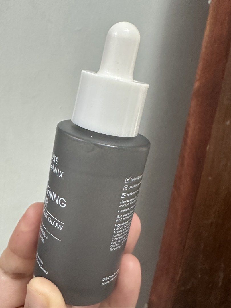 Luxe organic toner (Category: Face Care) located in Bulacan. Submitted by xcchris (Listing ID 1458702727, Image 3). Description: Used 3x can see on the bottle yung bawas i sued it for content only can buy this for more the 5h in the market.