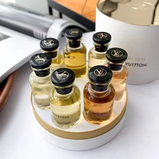 （分類：）位於 。 由 marin1996 提交（商品編號 1458754782，圖片 1）。簡介： 。