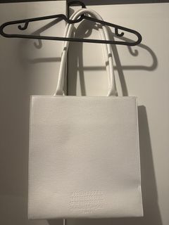 （分類：）位於 。 由 jayww 提交（商品編號 1458833388，圖片 1）。簡介： 。
