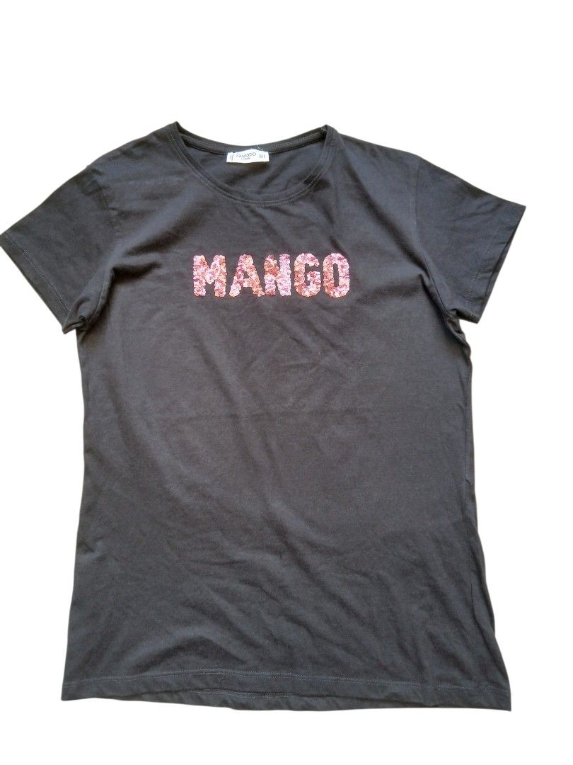 MANGO black cotton shirt Medium no issue (Category: Shirts) located in Marikina City. Submitted by lanadelrey0002 (Listing ID 1458776832, Image 2). Description: no actual pics when worn mop: BDO.PNB. MAYA same day delivery grab or lalamove j&t : 54 pesos Luzon and 74 pesos Visayas ,Mindanao.