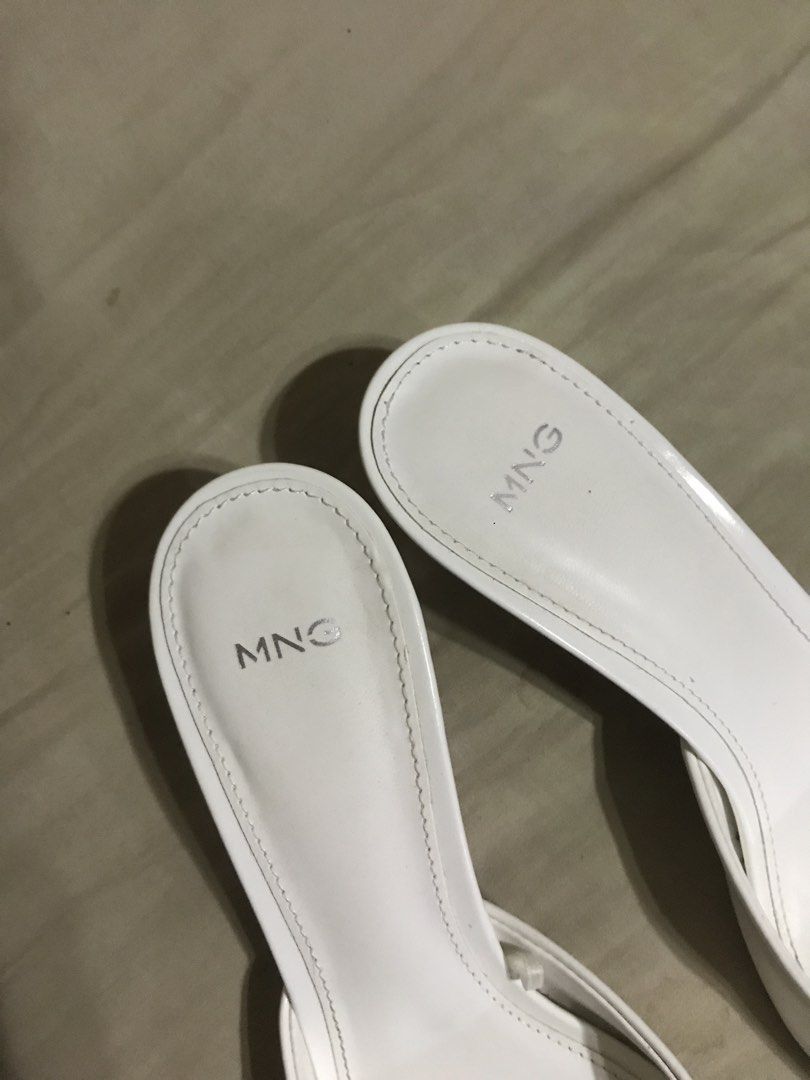 Mango Ivory Sandals (Category: Sandals) located in Quezon City. Submitted by dailymuse.manila (Listing ID 1458758910, Image 2). Description: Size: 7 women Color: Ivory CM: 2.54 Used once. .