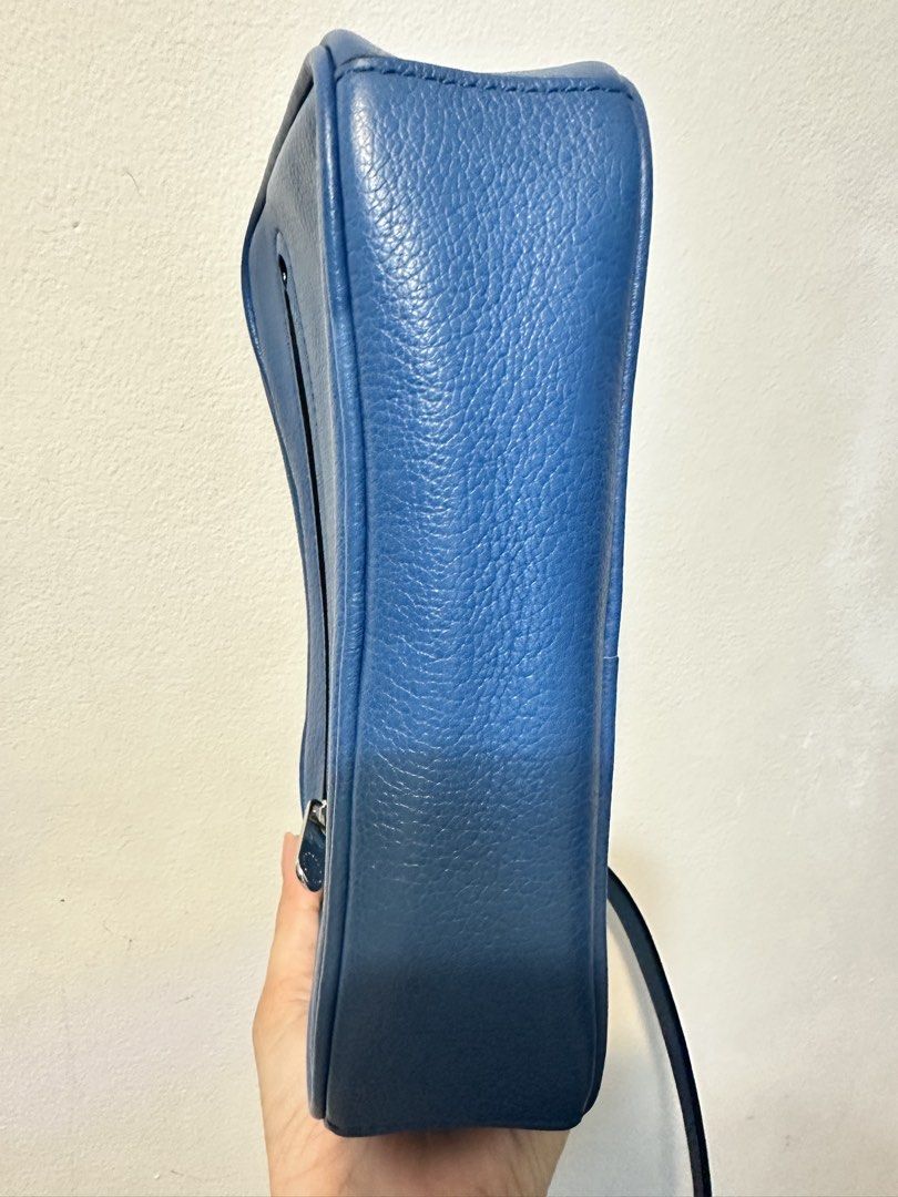 Marc Jacobs Blue Leather Cross Body Bag (Category: Luxury Bags & Wallets) located in Quezon City. Submitted by whengaloolu (Listing ID 1458726309, Image 2). Description: - Authentic Marc Jacobs blue leather crossbody bag - Front zip pocket for quick access - Spacious main zip compartment - Elegant silver hardware details - Adjustable strap.