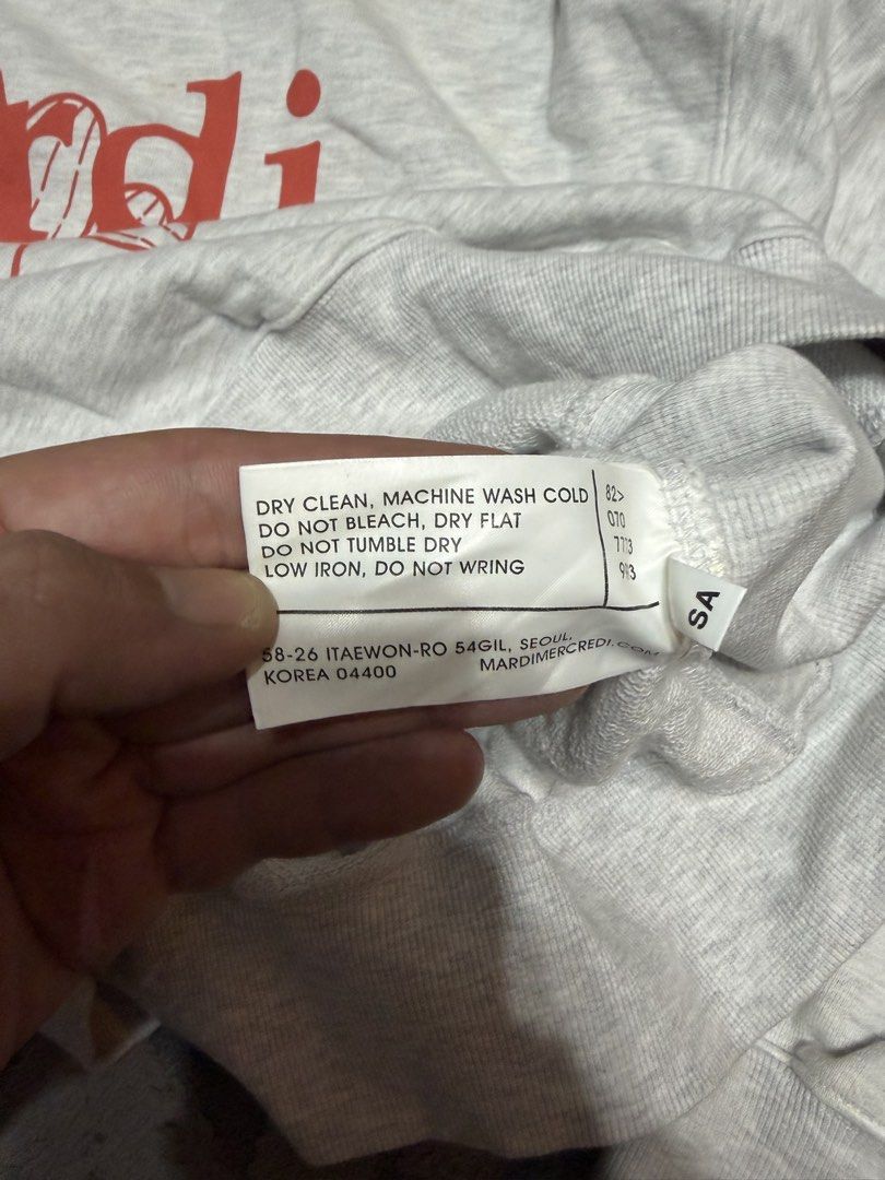 Mardi - Big Logo Gray Sweatshirt (Category: Coats, Jackets and Outerwear) located in Cavite. Submitted by commoncourtesy (Listing ID 1458803247, Image 3). Description: Fits medium to large.