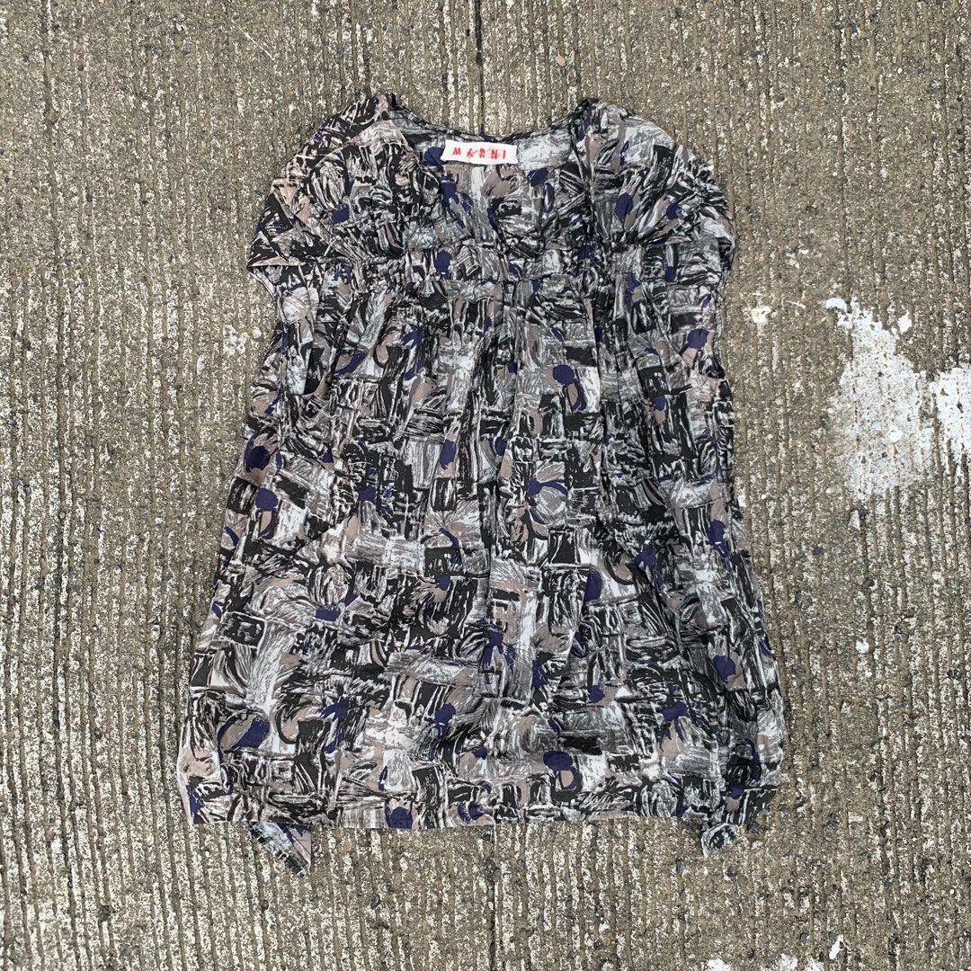 Marni dress top (Category: Luxury Apparel) located in Manila. Submitted by _thrift.clothes._ (Listing ID 1458808304, Image 1). Description: Size:40 W:20-21 L:26.
