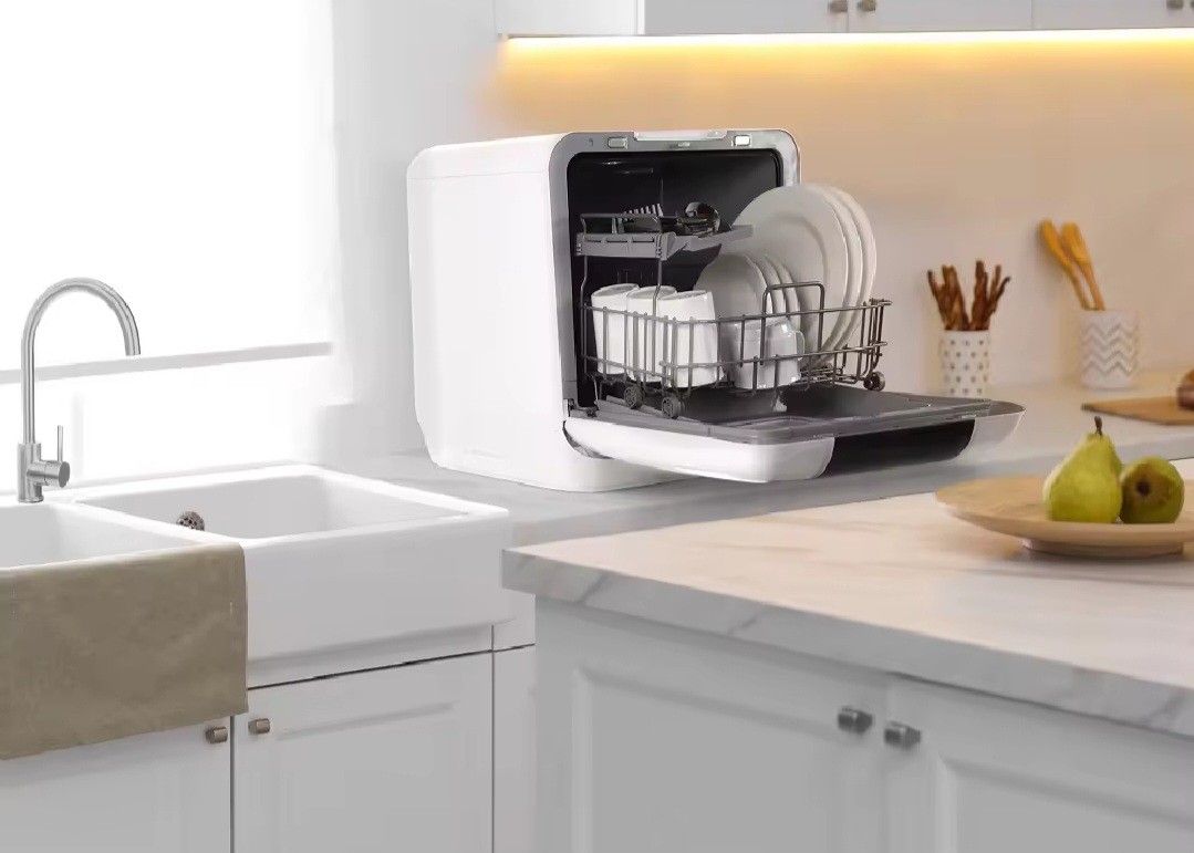 Maximus Mini Countertop Dishwasher (Category: Dishwasher) located in Iloilo. Submitted by yenskeedoodle (Listing ID 1458808870, Image 2). Description: - Compact countertop design fits easily on your kitchen counter. - Efficiently cleans your dishes. - Digital display shows time and settings. - Simple and easy to operate. - Perfect for small kitchens, apartments, or dorm rooms. -will give free salt tablets, dishwashing soap.