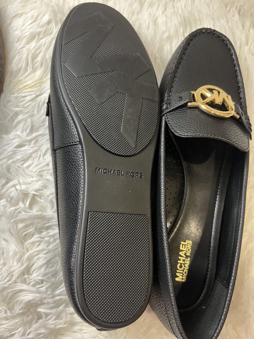 Michael Kors- Loafers (Category: Loafers) located in Navotas City. Submitted by daniella_20 (Listing ID 1458812174, Image 1). Description: 100% Authentic and brandnew Onhand PH 🇸🇽 Location- Navotas City No box Negotiable✅.