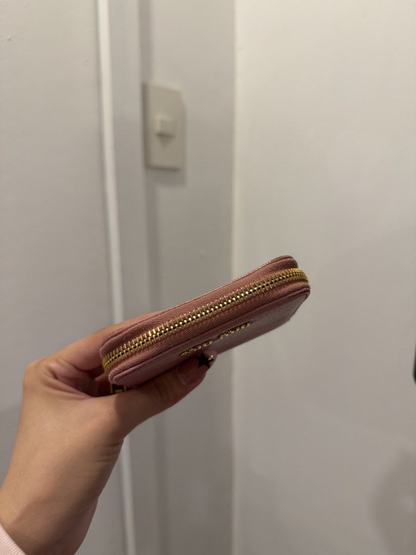 miu miu zip wallet (Category: Luxury Bags & Wallets) located in Santiago. Submitted by sandystormi (Listing ID 1458783705, Image 2). Description: from japan 🇯🇵 dm me on ig: vintage.stash.