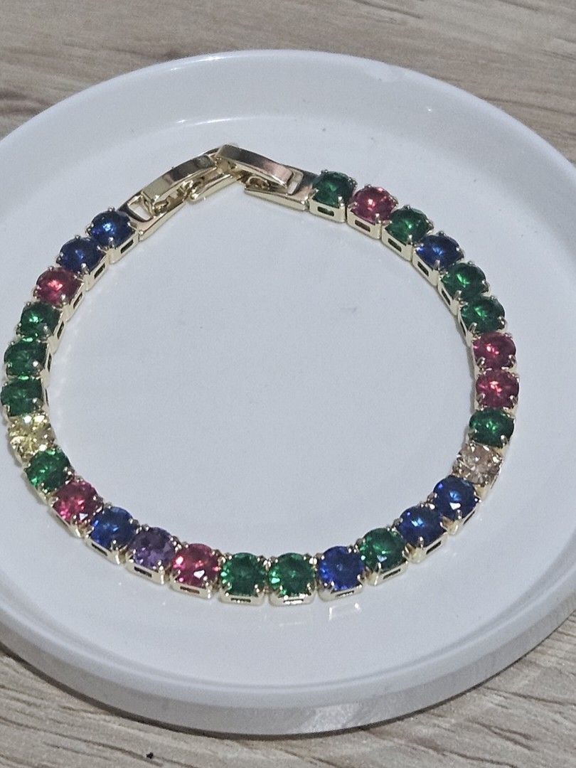 Mix CZ Stone Tennis Bracelet (Category: Bracelets) located in Cainta. Submitted by Kahi0410 (Listing ID 1458834265, Image 1). Description: Mix Zirconian Stones Tennis Bracelet 8 inches lenght Pt950 marked gold tone hypoallergenic.