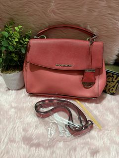(Category: ) located in . Submitted by closet_jz (Listing ID 1458764499, Image 1). Description: .