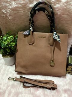 (Category: ) located in . Submitted by closet_jz (Listing ID 1458763174, Image 1). Description: .