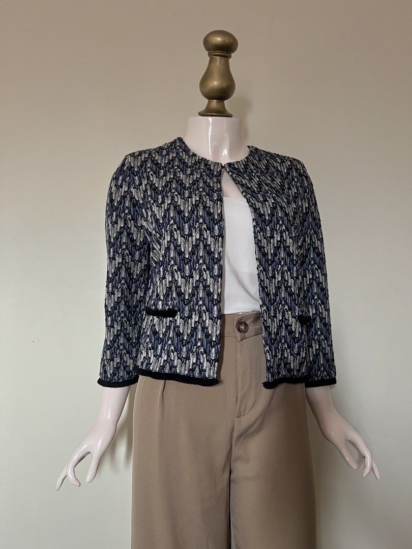 M&S COLLECTION Textured Boucle Jacket - SALE (Category: Coats, Jackets and Outerwear) located in Subic. Submitted by miche.b (Listing ID 1458823575, Image 2). Description: textured bouclé tweed-style fabric collarless neckline cropped silhouette front patch pockets lack fringe trim long sleeves front hook closure.