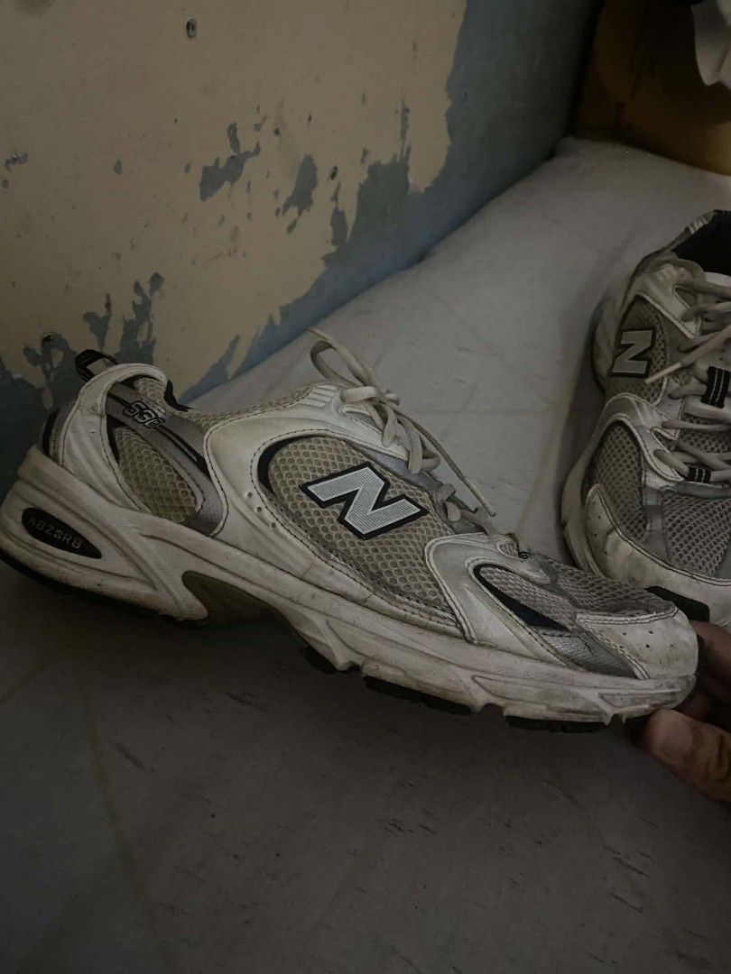 New Balance 530 MR530SG Silver Running Shoes (Category: Sneakers) located in Valenzuela. Submitted by thrift_ko_cedie222 (Listing ID 1458856466, Image 3). Description: - Brand: New Balance - Model: 530 MR530SG - Color: Silver and White - Features: Breathable mesh upper, ABZORB cushioning - Ideal for: Casual wear, light jogs - Grab these classic trainers!.
