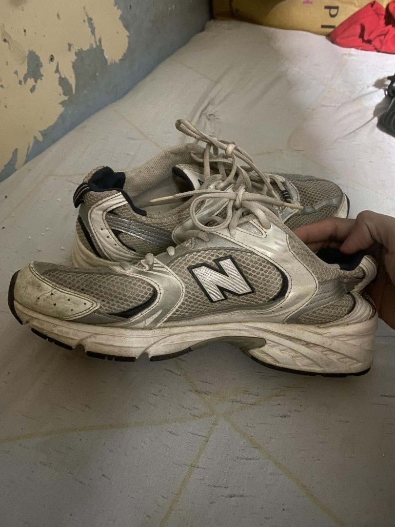 New Balance 530 MR530SG Silver Running Shoes (Category: Sneakers) located in Valenzuela. Submitted by thrift_ko_cedie222 (Listing ID 1458856466, Image 1). Description: - Brand: New Balance - Model: 530 MR530SG - Color: Silver and White - Features: Breathable mesh upper, ABZORB cushioning - Ideal for: Casual wear, light jogs - Grab these classic trainers!.