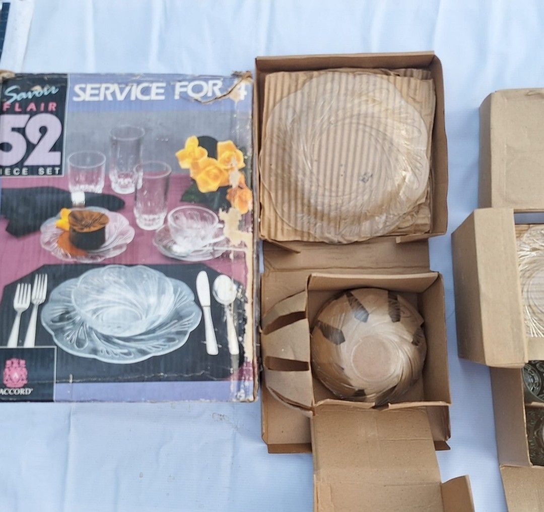 NEW Dinnerware Set (Category: Dinnerware & Cutlery) located in General Trias. Submitted by aeunice (Listing ID 1458874776, Image 1). Description: Brand: Savon Flair 52 Marceaux In Good Condition. Complete 52-piece glass dinnerware set by Savoir Flair. Includes glasses, cups, saucers, plates, and cutlery. Features a beautiful leaf pattern. Perfect for entertaining. Original box included. Meet up / Shipping via Lalamove, JnT, Gogo Express & LBC. .