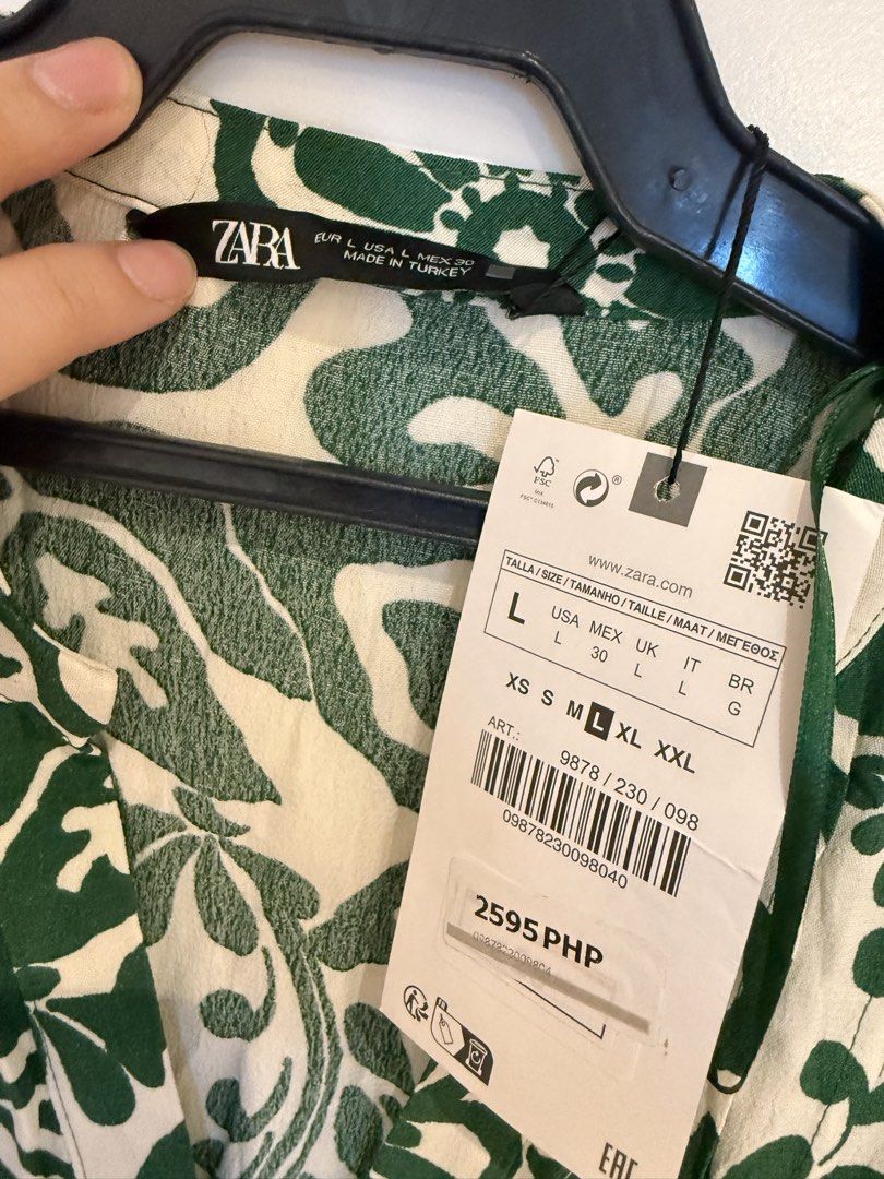 New Zara dress L (Category: Dresses) located in Makati City. Submitted by nmvs1 (Listing ID 1458710640, Image 3). Description: New zara short summer dress large Bought 2595.