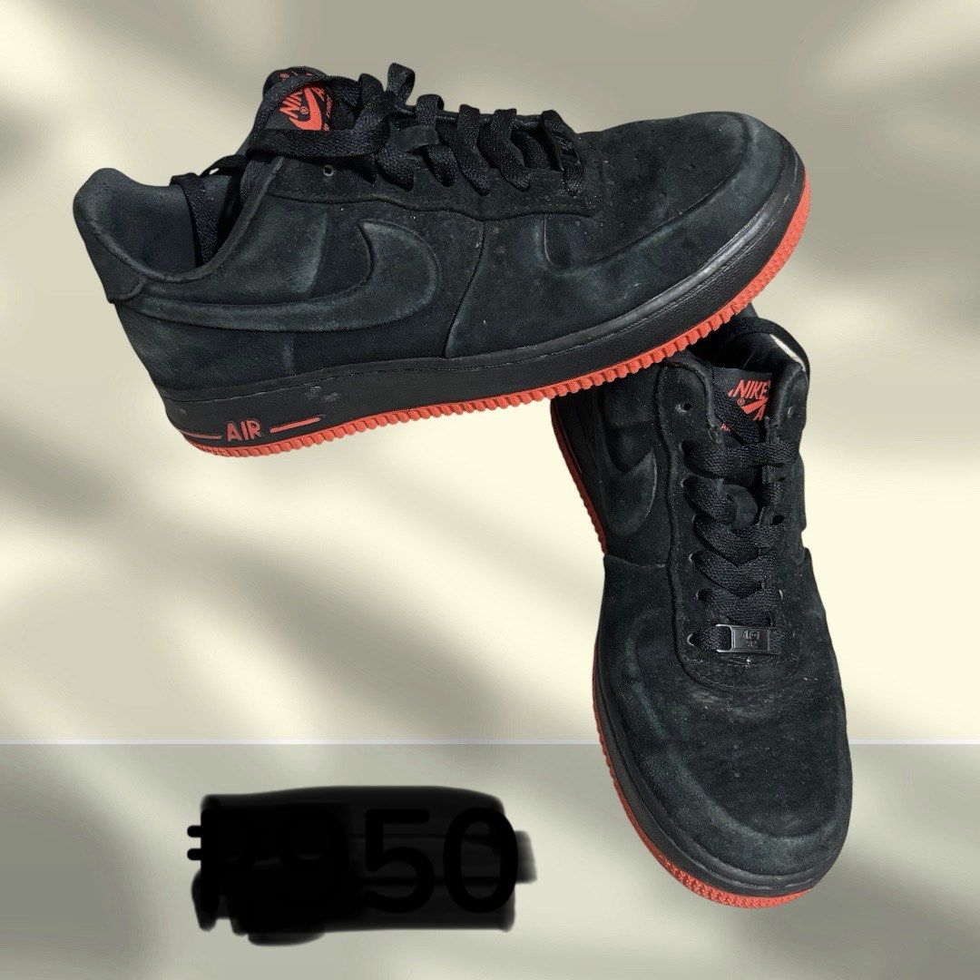 Nike AF1 (Category: Sneakers) located in Caloocan City. Submitted by josemacawi56655 (Listing ID 1458691590, Image 1). Description: - Brand: Nike - Model: Air Force 1 (AF1) - Material: Black Suede - Accents: Red sole and details - Size: EU 40 / UK 6 / US 7 - Condition: Good, pre-loved - Style: Classic streetwear - Meetup Location: Malibay, Pasay City.