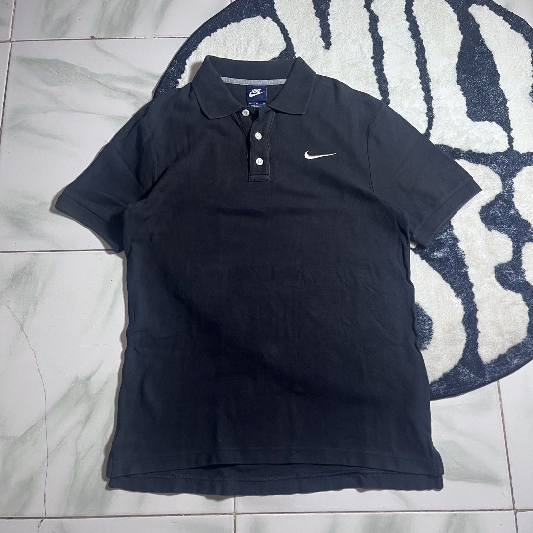 Nike embroided logo polo shirt (Category: Tshirts & Polo Shirts ) located in Naga. Submitted by noheadguy (Listing ID 1458822693, Image 1). Description: Basic nike embroided logo Excellent condition pa Color rate: 9.5/10 Complete tags and extra button pa W:19 l:24 Negotiable naman mga kuya/ate 📍Camarines Sur, Naga City 📩📩📩📩 .