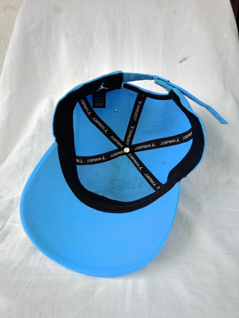 Nike Jordan Jumpman Blue Baseball Cap (Category: Caps & Hats) located in Santiago. Submitted by street.hustlin (Listing ID 1458709449, Image 3). Description: - Classic blue Nike Jordan cap - Features iconic embroidered Jumpman logo on the front - Adjustable strap at the back for a custom, comfortable fit - Interior sweatband with all-around Jumpman branding - Ideal for everyday style or any dedicated Jordan enthusiast one size fits all minimal DI