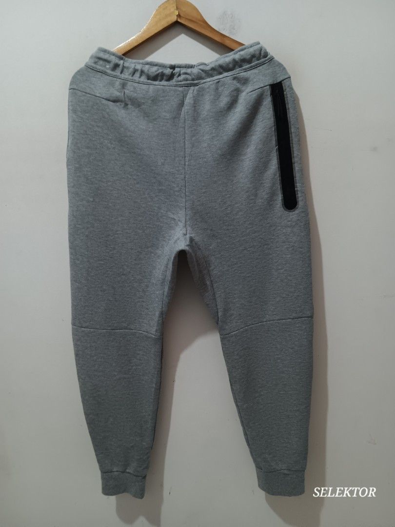 NIKE TECH FLEECE SPORTS (Category: Joggers) located in Dauis. Submitted by udenglegaspi (Listing ID 1458725408, Image 2). Description: .