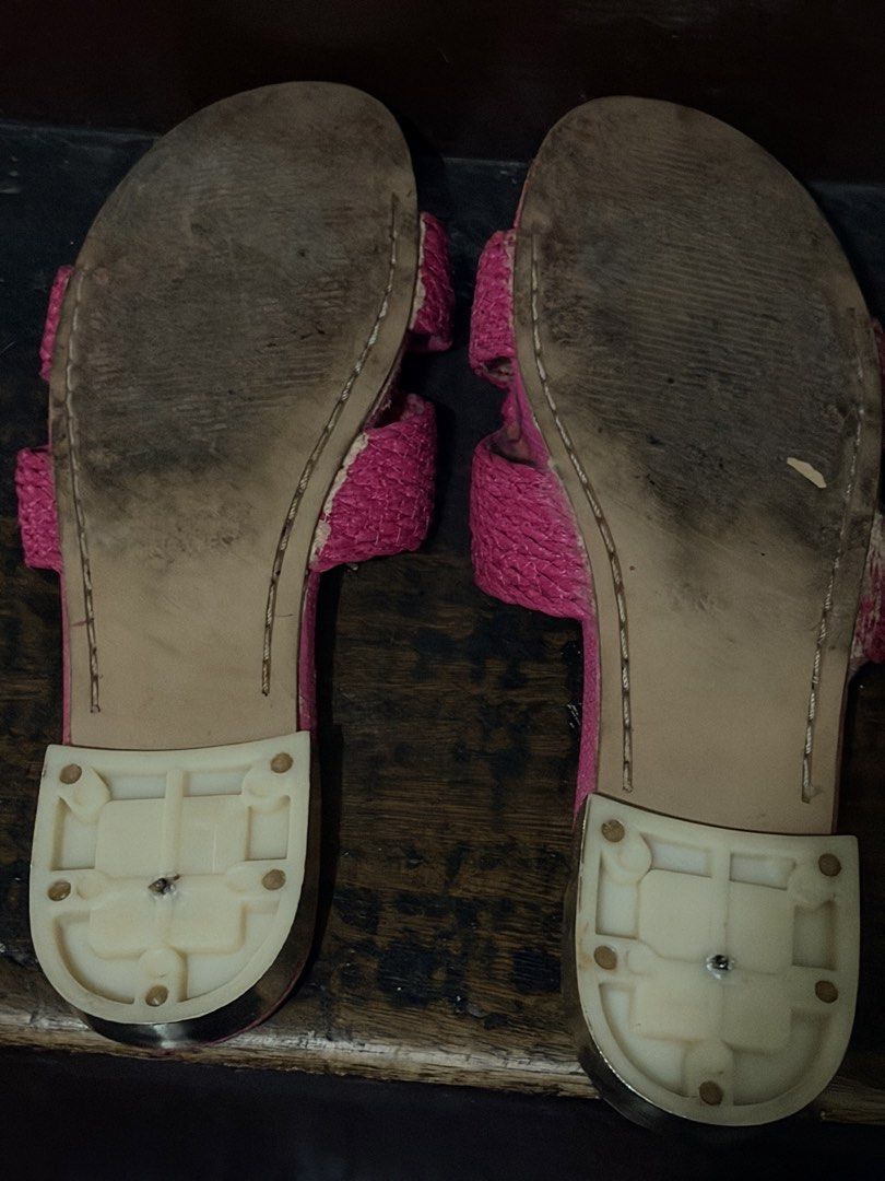 Nine West Pink Woven Sandals (Category: Flats & Sandals) located in Quezon City. Submitted by velleshop (Listing ID 1458722389, Image 2). Description: - Pink Nine West slide sandals - Features a stylish woven strap detail - Easy slip-on design for convenience - Ideal for casual outings and everyday wear - Soles exhibit signs of previous use - heel got removed with some signs of chipping.