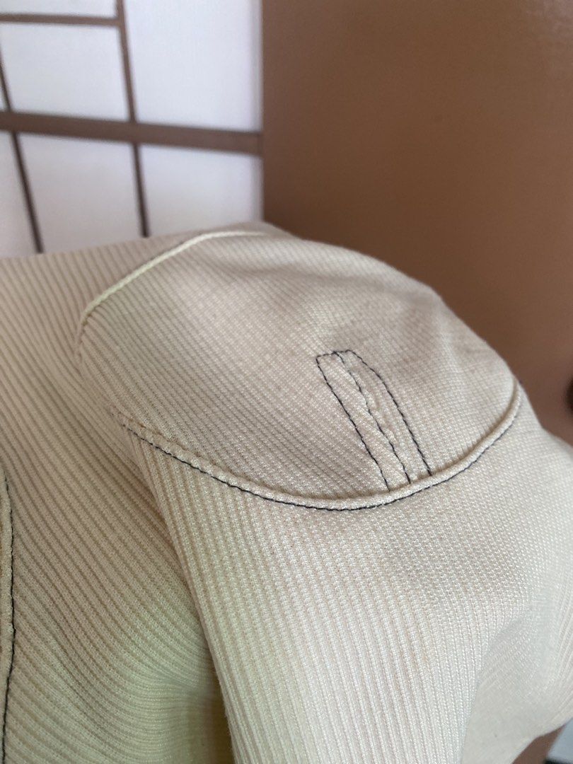 no brand racer back top (Category: Sleeveless) located in Manila. Submitted by gaelcloset (Listing ID 1458694003, Image 3). Description: bought this in thailand no issue fits to xs to small stretchable rfs: decluttering.