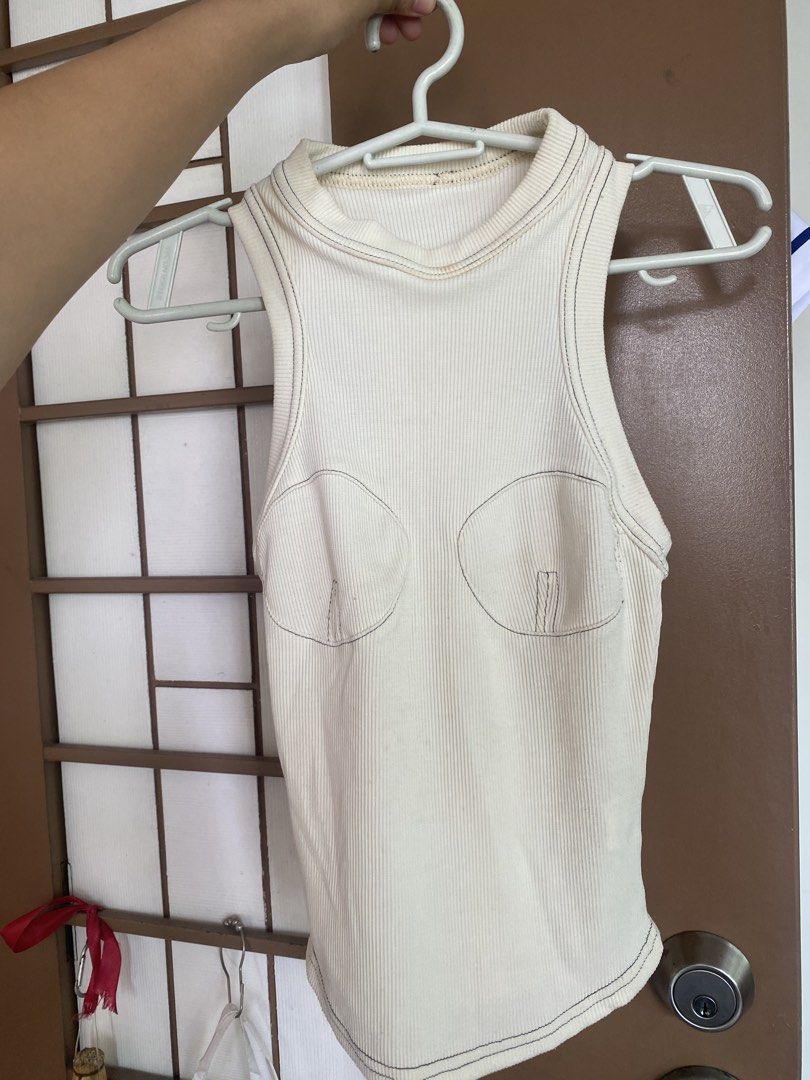 no brand racer back top (Category: Sleeveless) located in Manila. Submitted by gaelcloset (Listing ID 1458694003, Image 1). Description: bought this in thailand no issue fits to xs to small stretchable rfs: decluttering.