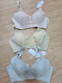 (Category: ) located in . Submitted by stephaniieee (Listing ID 1458708921, Image 1). Description: .