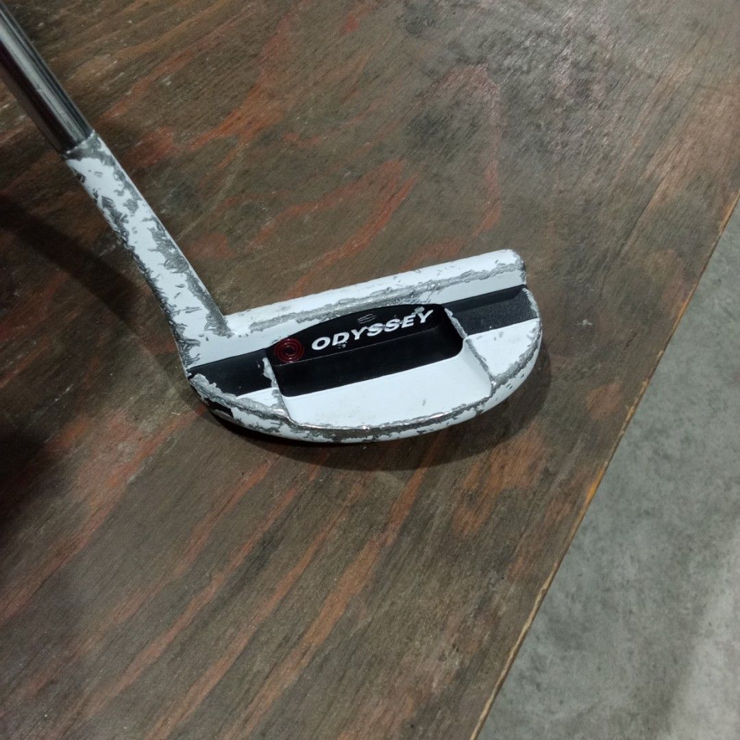 Odyssey versa #9 putter, right handed (Category: Golf) located in San Pedro. Submitted by trisheljas_japansurplus (Listing ID 1458733267, Image 3). Description: 📍For Sale📍 Odyssey versa #9 putter right handed steel shaft Rosemark Golf Grip location 📍 Filinvest Homesite barangay bagong silang san pedro laguna 📍.