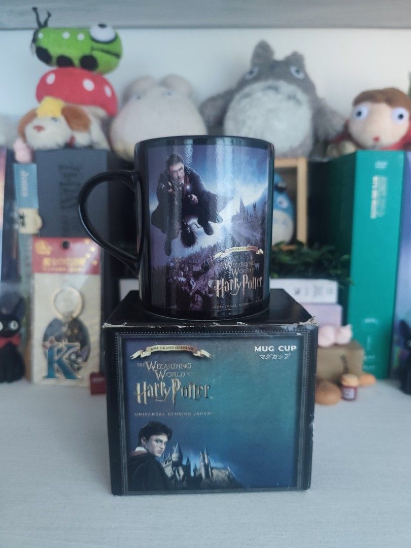 Official Universal Studios Harry Potter Mug (Category: Coffee & Tea Tableware) located in Dapitan. Submitted by ghibli_dreams (Listing ID 1458786591, Image 1). Description: Official Universal Studios Harry Potter Mug. Never been used, used for display only. With original box. MOP - Gcash (prio payo) 📍Dapitan City.