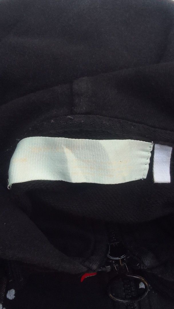 OFF-WHITE "Galaxy" Brushed Paint Splatter Zip-up Hoodie (Category: Hoodies) located in Caloocan City. Submitted by babradede215 (Listing ID 1458837705, Image 3). Description: Length : 28 Width : 23 Color Rate : 9.9/10.
