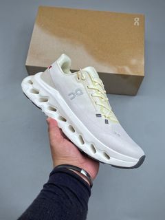 (Category: ) located in . Submitted by khai.uasneakers (Listing ID 1458870548, Image 1). Description: .
