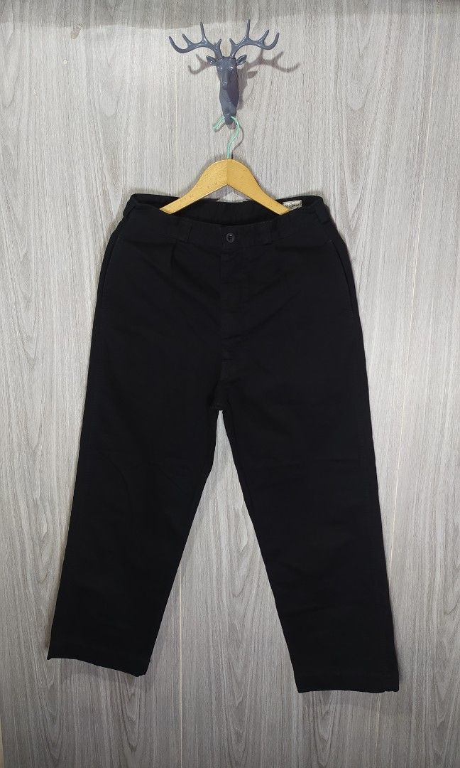 Or Slow Black Trouser (Category: Jeans) located in Naga. Submitted by secondspinv2 (Listing ID 1458885957, Image 1). Description: Or Slow Black Trouser ✅Size: XS ✅Waist: 29 ✅Length: 40 ✅Hem: 9 ✅Color Rate: 9.5/10 ✅No Issue ✅Need Wash ✅Location: Bicol Naga City, Camarines Sur ✅Courier: J&T Express/Flash Express ✅MOP: Gcash only.