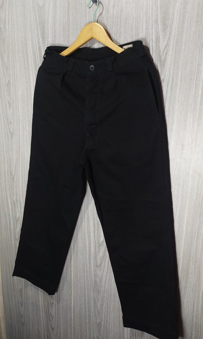 Or Slow Black Trouser (Category: Jeans) located in Naga. Submitted by secondspinv2 (Listing ID 1458885957, Image 2). Description: Or Slow Black Trouser ✅Size: XS ✅Waist: 29 ✅Length: 40 ✅Hem: 9 ✅Color Rate: 9.5/10 ✅No Issue ✅Need Wash ✅Location: Bicol Naga City, Camarines Sur ✅Courier: J&T Express/Flash Express ✅MOP: Gcash only.