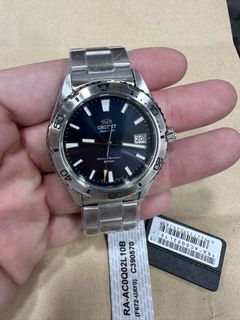 (Category: ) located in . Submitted by seikowatchfactory (Listing ID 1458710210, Image 1). Description: .