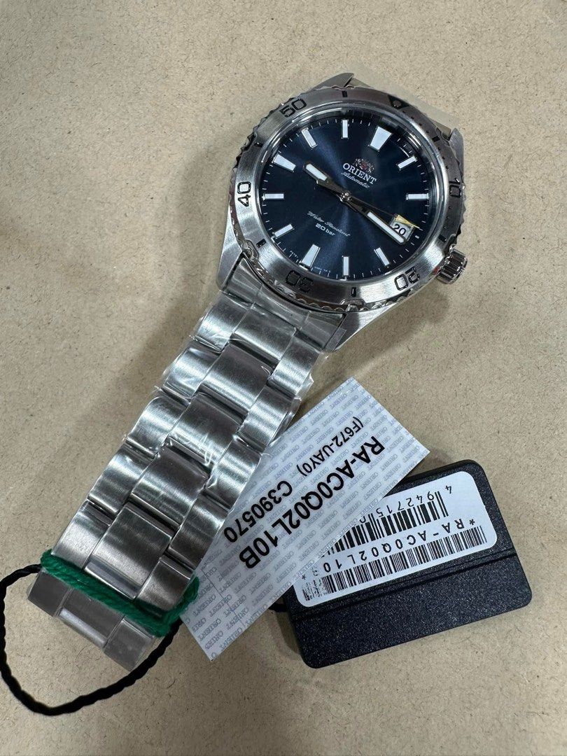 Orient Mako 40 RA-AC0Q02L (Category: Men's Watches) located in Manila. Submitted by seikowatchfactory (Listing ID 1458710210, Image 3). Description: Model: Orient RA-AC0Q02L Price: 15995 pesos Specifications: Caliber F6722 Case Diameter: 39.9 Case Thickness: 12.8mm Case Material: Stainless Steel Band Material: Stainless Steel Clasp: Fold Over with Safety Release Scratch Resistant Sapphire Crystal Screw Down Crown Automatic Japanese Movement 40 ho