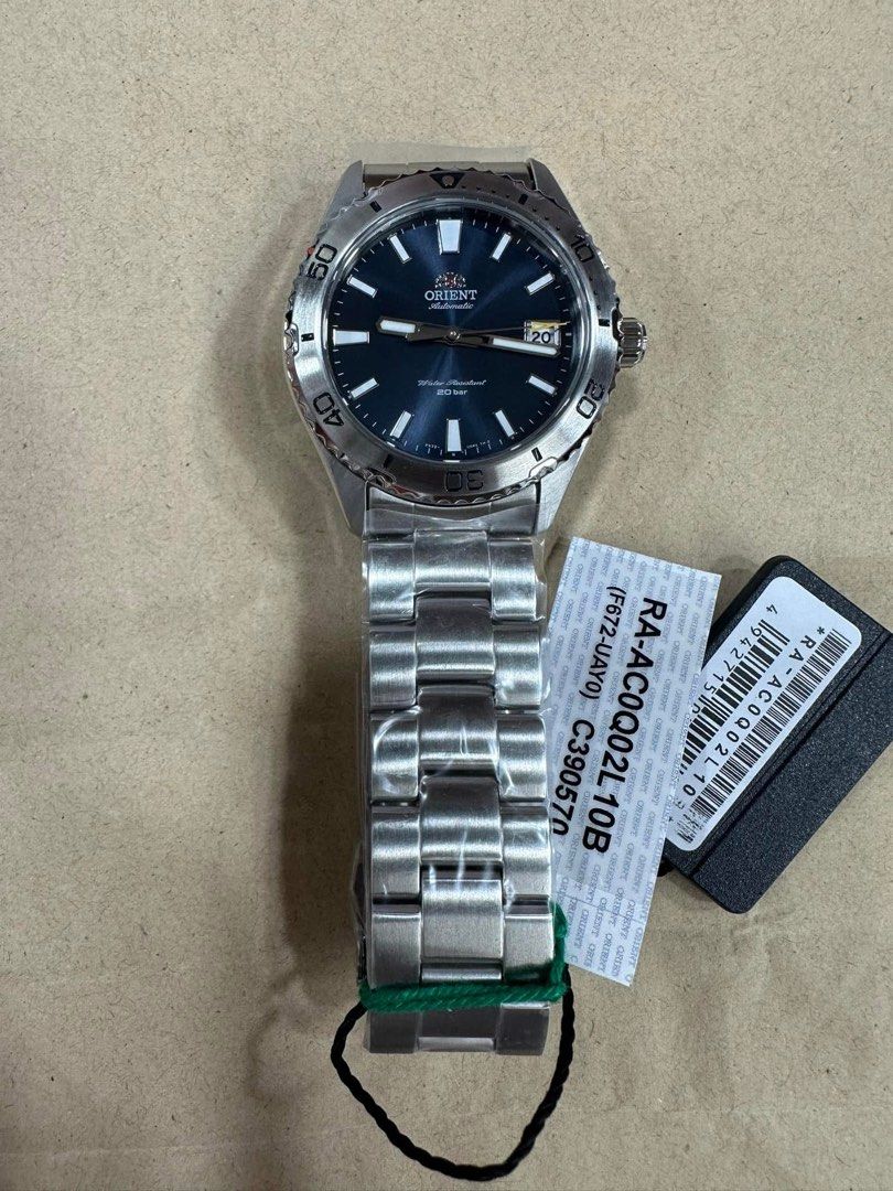 Orient Mako 40 RA-AC0Q02L (Category: Men's Watches) located in Manila. Submitted by seikowatchfactory (Listing ID 1458710210, Image 2). Description: Model: Orient RA-AC0Q02L Price: 15995 pesos Specifications: Caliber F6722 Case Diameter: 39.9 Case Thickness: 12.8mm Case Material: Stainless Steel Band Material: Stainless Steel Clasp: Fold Over with Safety Release Scratch Resistant Sapphire Crystal Screw Down Crown Automatic Japanese Movement 40 ho