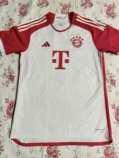 (Category: ) located in . Submitted by MyJerseys (Listing ID 1458844232, Image 1). Description: .