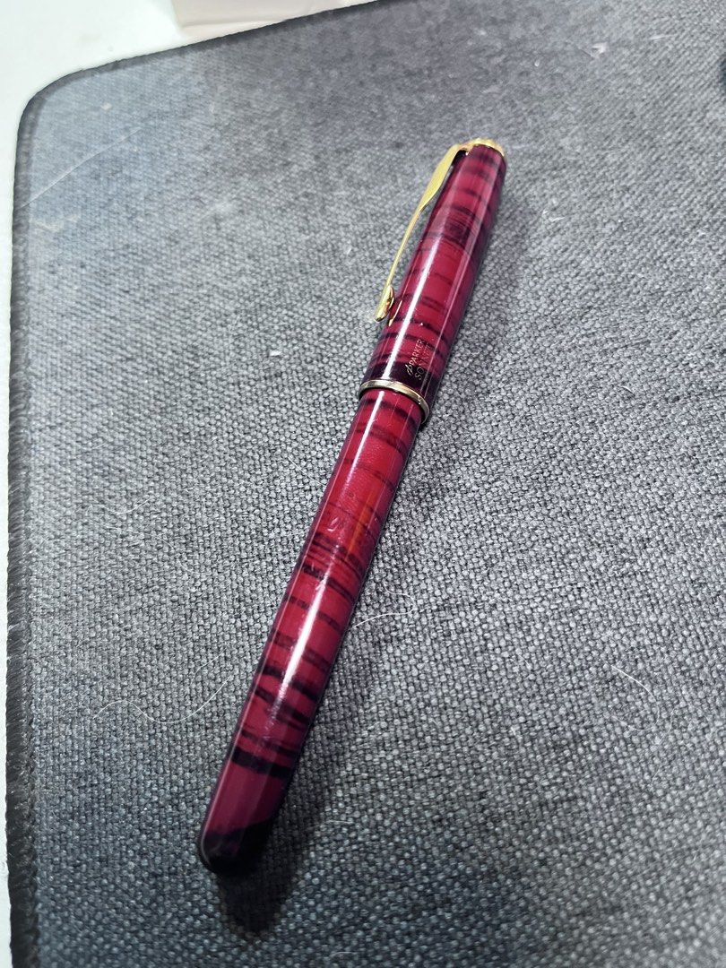 Parker Sonnet Laque Firedance (Category: Luxury Accessories) located in Quezon City. Submitted by ArtsyLife1012 (Listing ID 1458802214, Image 1). Description: Parker Sonnet Laque Firedance 23k gold-plated ring and nib -with hairline scratch m, very thin 2300 php Grab/ Lalamove Location: T sora, ave qc Gcash / BPI payment.