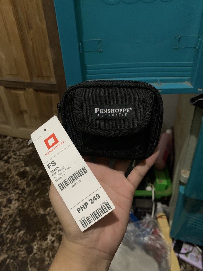 Penshoppe Authentic Black Utility Pouch / Wallet — Free Size (Category: Wallets & Card Holders) located in San Juan, La Union. Submitted by declutteringog7 (Listing ID 1458803047, Image 1). Description: 📦 Product Details — Penshoppe Pouch / Wallet 150 lp 🏷️ Title Penshoppe Authentic Black Utility Pouch / Wallet — Free Size 💰 Price ₱249.00 (Original SRP as marked on tag) 📌 Brand & Origin • Brand: Penshoppe — Filipino lifestyle brand, founded 1
