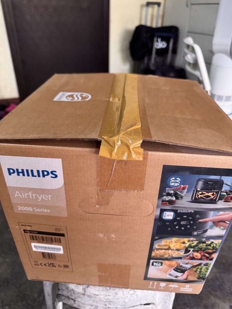 Philips Airfryer (Category: Cookware & Accessories) located in Manila. Submitted by chicmom.of.3 (Listing ID 1458762146, Image 2). Description: Ndi n ginagamit kya benta na Andami pong tumatawad pero ayan npo last price binaba ko n from 2800 Naka box pa sya at rarely used since we have 2 more Philips Airfryer .