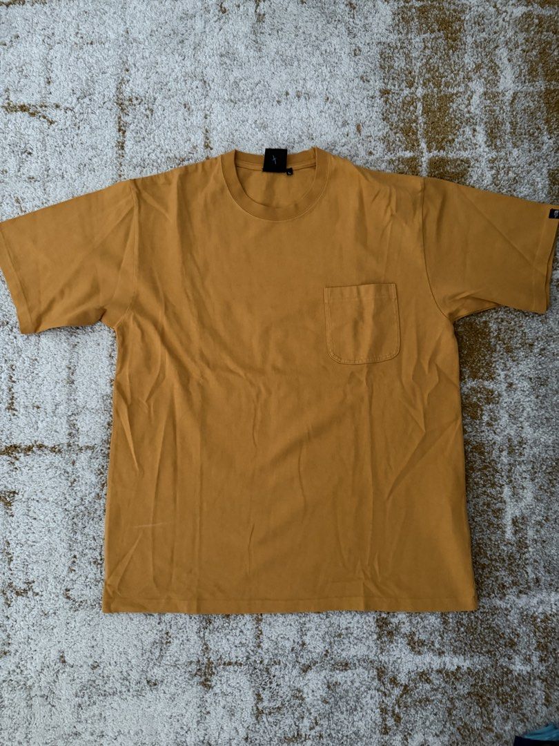 Pocket T-Shirt Mustard Yellow (Category: Tshirts & Polo Shirts ) located in San Juan City. Submitted by sr.archive (Listing ID 1458760629, Image 1). Description: SIZE INQUIRIES: For precise sizing, we recommend visiting the brand’s website and consulting their size chart. Please note, we cannot provide specific clothing measurements or additional photos of these items. “When Worn” photos are also unavailable..