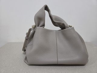 （分類：）位於 。 由 jaijai5172 提交（商品編號 1458832153，圖片 1）。簡介： 。