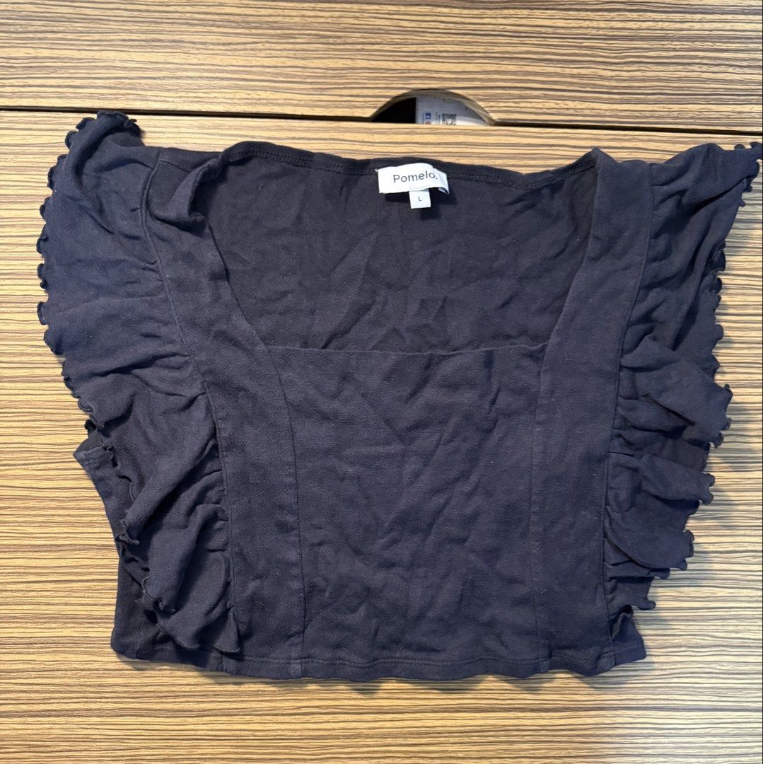 Pomelo Black Square Neck Ruffle Crop Top (Category: Blouses) located in Rizal. Submitted by prelovedbykash (Listing ID 1458821278, Image 1). Description: .