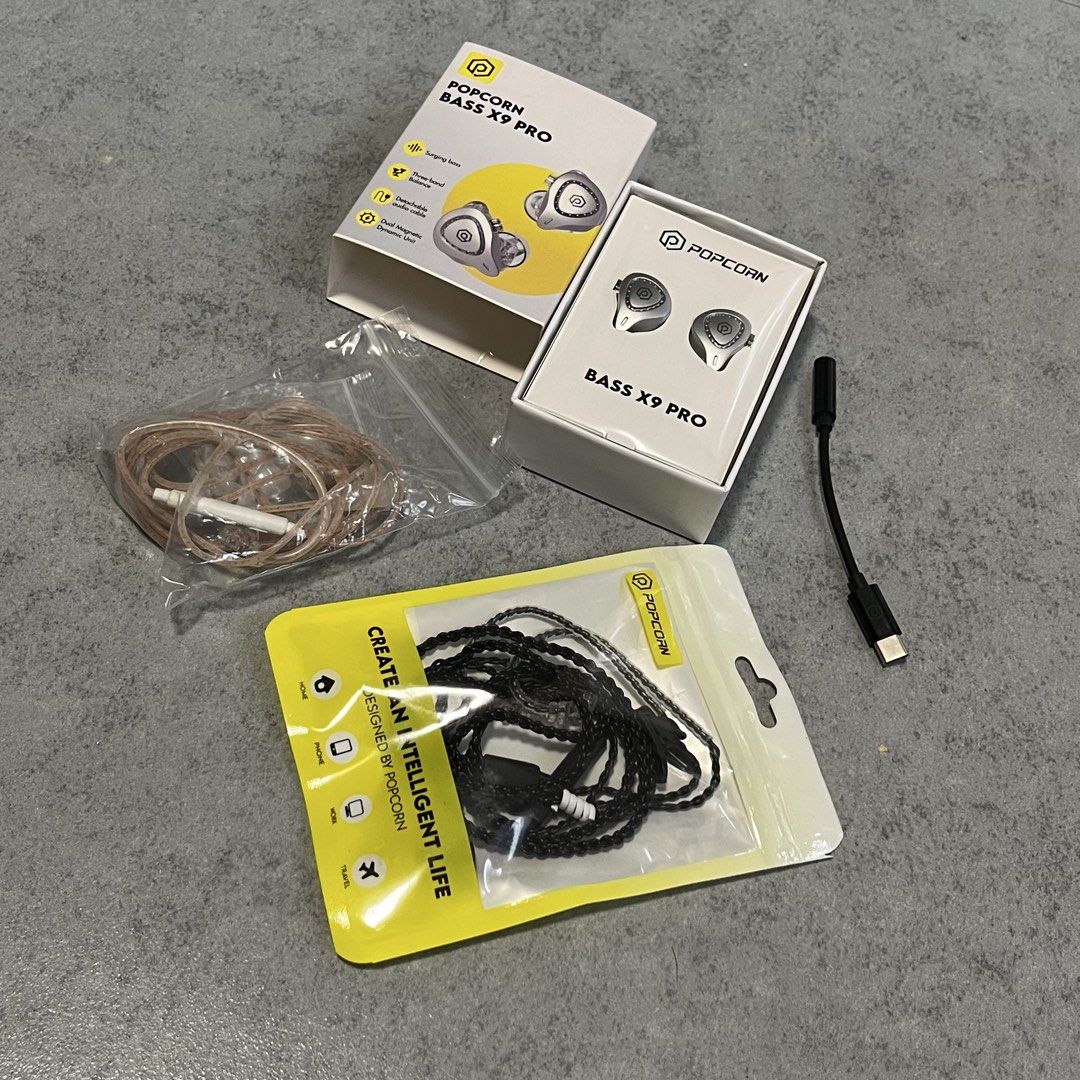 Popcorn Bass X9 PRO (Category: Headphones & Headsets) located in Pasay City. Submitted by johanns_reyes (Listing ID 1458755044, Image 1). Description: ₱650 Lahat ng nasa pic na Popcorn Bass x9 pro complete Popcorn Braided wire black Popcorn type c connector Pasay location.