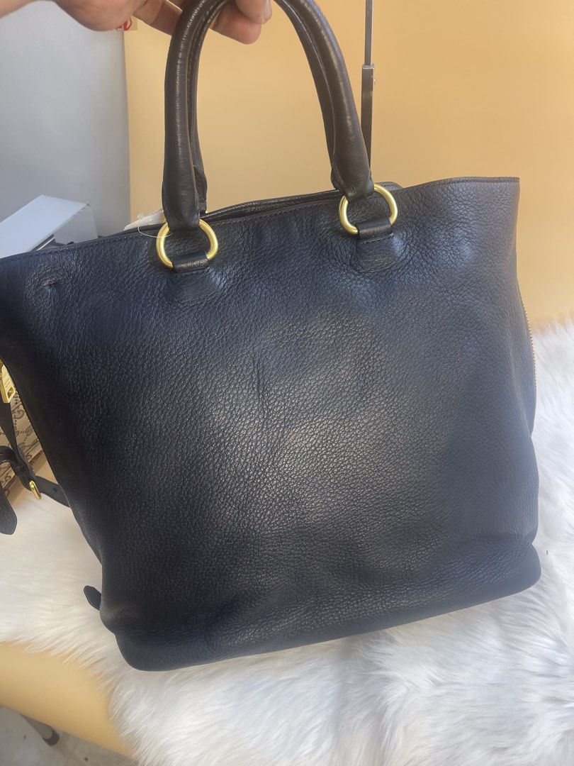 Prada two way (Category: Luxury Bags & Wallets) located in Manila. Submitted by cuaresmahajji (Listing ID 1458724819, Image 3). Description: .