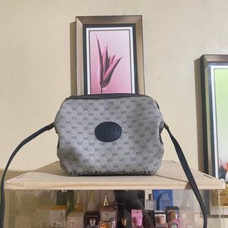 (Category: ) located in . Submitted by ecassenluxuries (Listing ID 1458780266, Image 1). Description: .