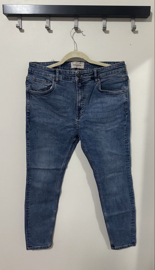 Pull & Bear Carrot Fit Blue Denim Jeans (Category: Jeans) located in Mandaluyong City. Submitted by p_dcltrs (Listing ID 1458779764, Image 1). Description: - Brand: Pull & Bear - Fit: Carrot Fit - Wash: Classic Blue Denim - Size: EUR 44 / USA 34 / MEX 34 - Origin: Made in Bangladesh - Occasion: Ideal for casual wear - Condition: Please check photos for detailed condition..