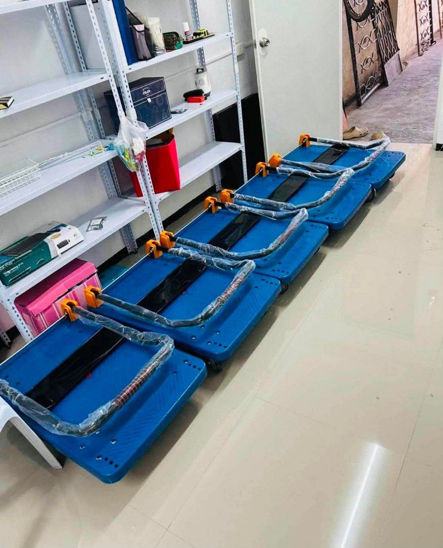 Push cart (Category: Home Improvement Tools & Accessories) located in Manila. Submitted by joydolor (Listing ID 1458818166, Image 3). Description: PUSH CART -restock- (small) 150 kg max weight 2850 🎨blue 🎨red 🎨yellow (large) 300 kg max weight 3200 🎨Red 🎨Yellow 🎨blue.